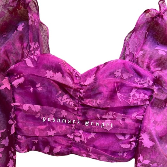 LOVERS + FRIENDS 💘 Octavia Pink Magenta Crop Top Ruched Blouse Puff Sleeve XS - Picture 3 of 9
